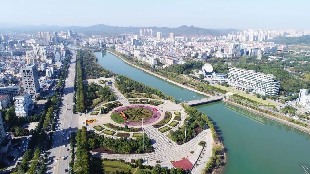 咸宁学院官(湖北咸宁学院)