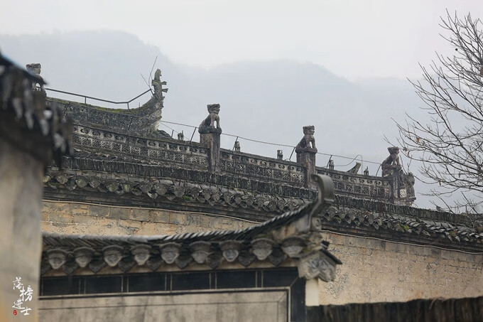 背靠金山的风水(装修背靠金山图片)