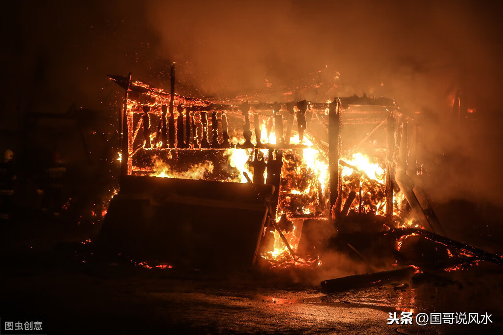 梦见着火，梦境背后的深层含义与心理解析