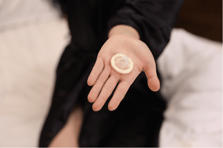 网上买的安全套安全吗(带好安全套就一定是安全的吗)