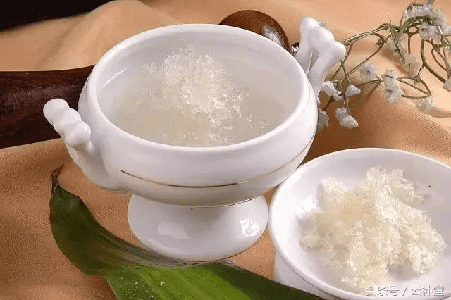 燕窝的功效有哪些(燕窝的功效真的那么神奇吗)