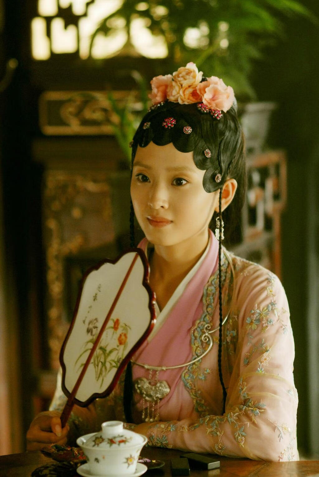 2010年张笛版成年贾迎春.