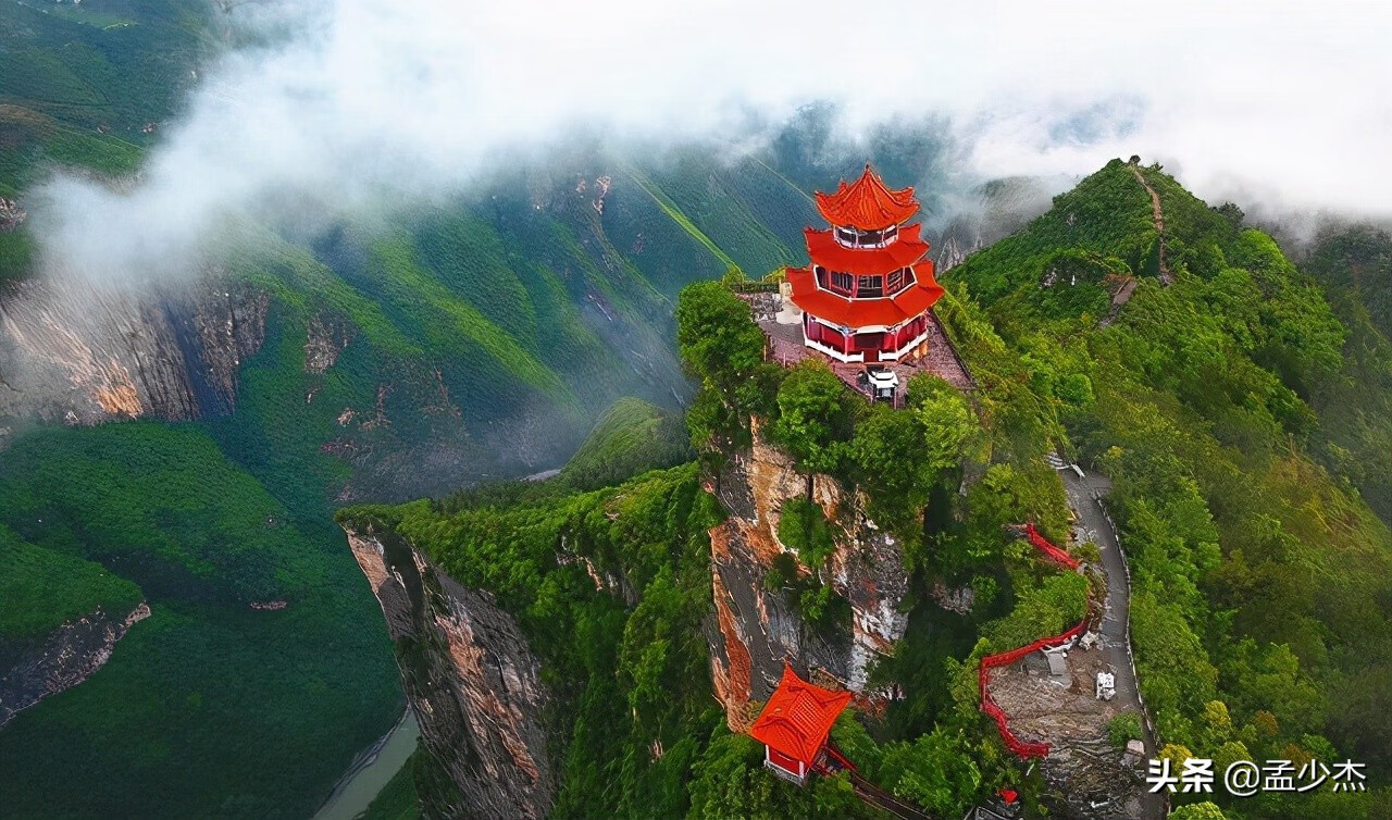 上山龙风水宝地(生龙口风水宝地)