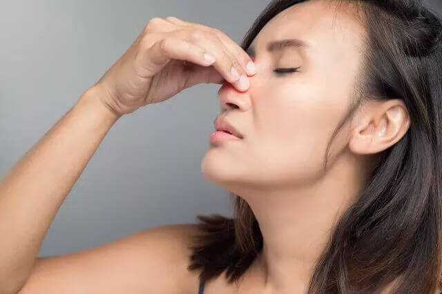 怎样使鼻子变小?(鼻子如何变小简单方法)
