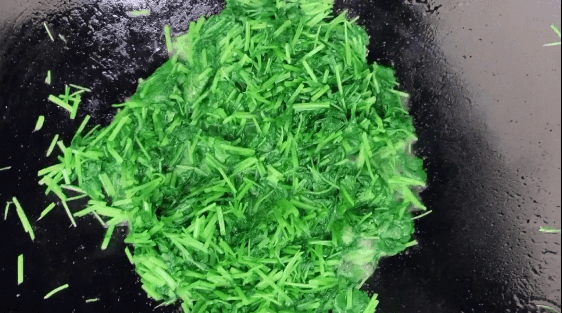 新鲜益母草什么时候喝最好(益母草一个月喝几天最好)
