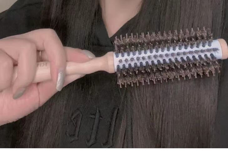 哪种梳子对头发最好(用什么梳子梳头对头发好)