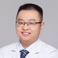 脚上脱皮是怎么回事(脚上脱皮怎么回事)