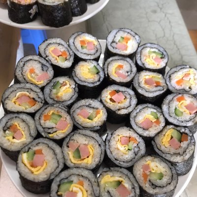 做寿司的材料和工具(寿司需要什么材料)