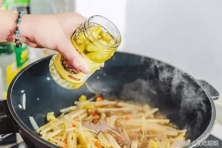 酸辣土豆丝是哪里的菜(酸辣土豆丝的介绍)