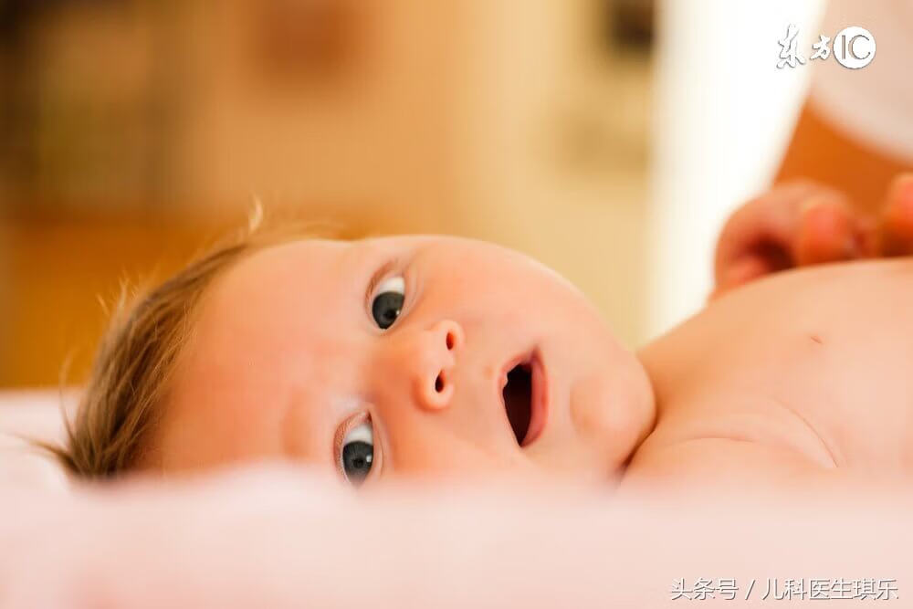 婴儿鼻塞的原因有哪些(婴儿老鼻塞是怎么回事)