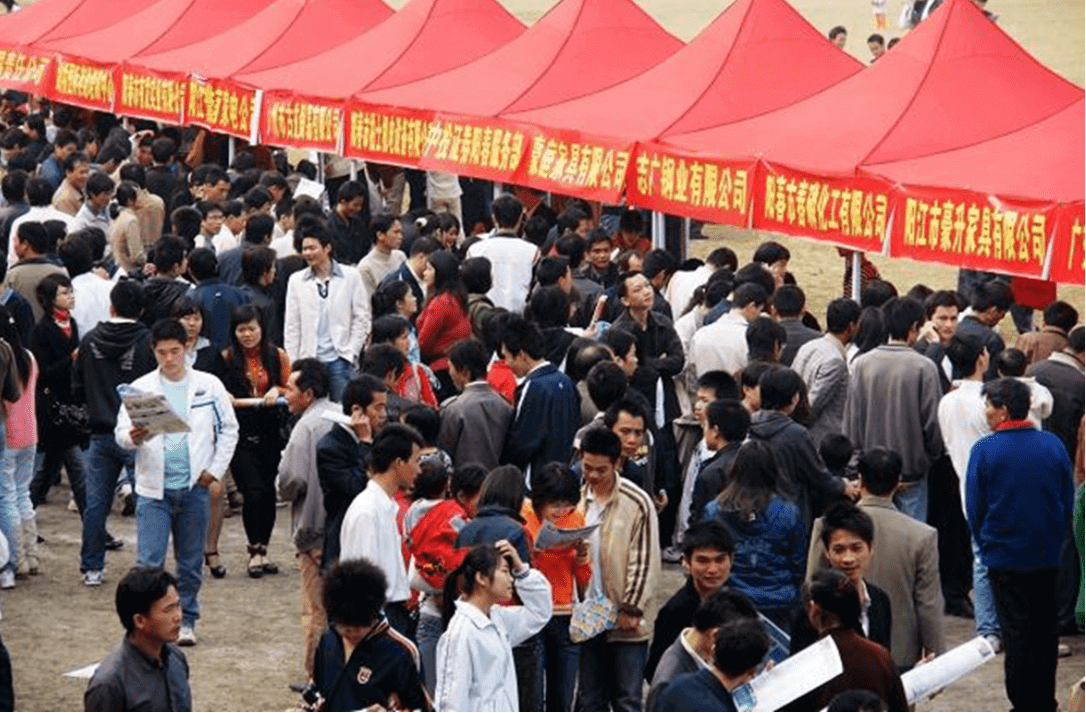 大专生的出路到底在哪里(大专学历干什么有出路)