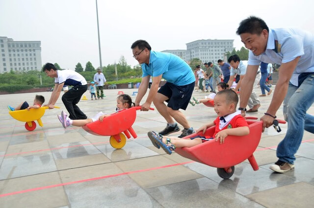 3-4岁宝宝教育(4岁小孩教育方法如下)