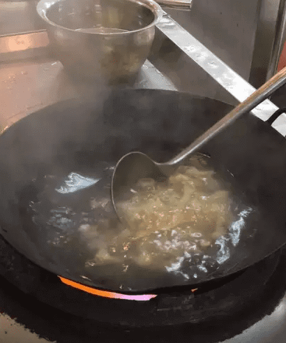 蛏子怎么洗怎么烧(蛏子的做法及清洗)