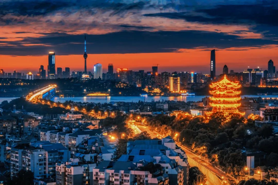 寒假适合去哪里旅游(寒假适合旅游的地方有哪些)