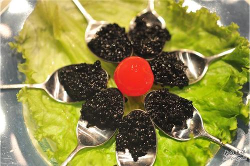 黑鱼子酱是什么鱼(黑鱼子酱哪里最好)