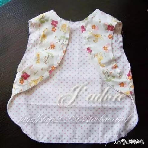 婴儿围嘴怎么做(新生儿需要围嘴吗)
