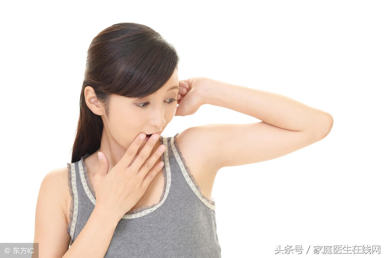 背上长痘痘怎么解决(背后一直长痘痘怎么治)