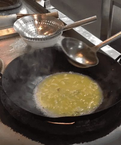 蛏子怎么洗怎么烧(蛏子的做法及清洗)