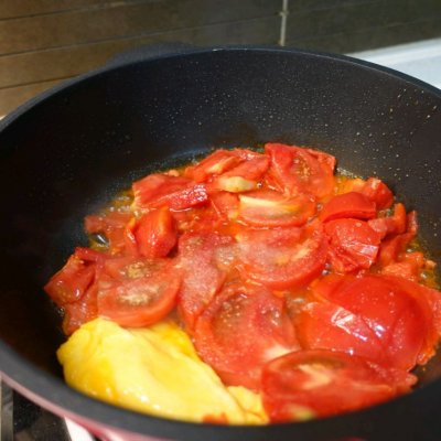 番茄鸡胸脯肉的做法(鸡胸脯肉的做法肉怎么做好吃)