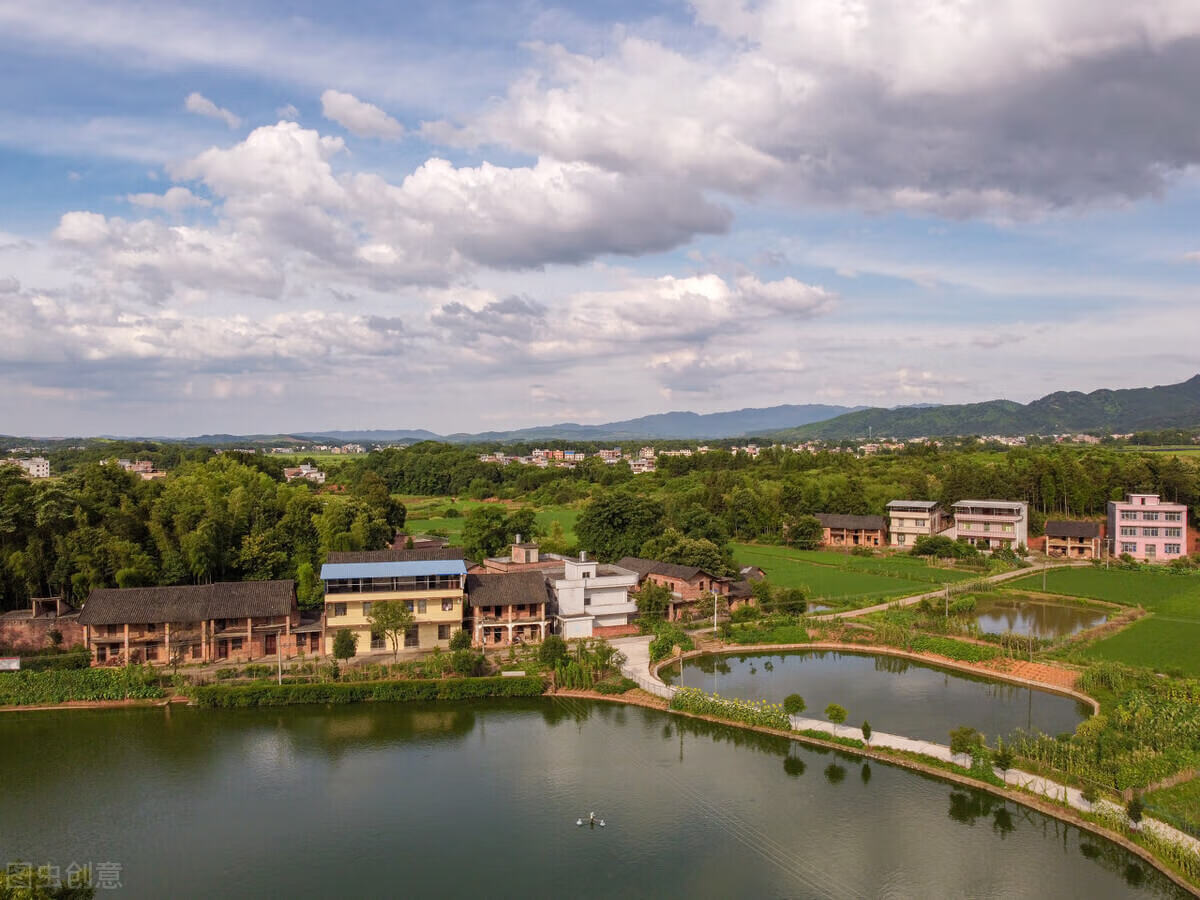 建在水上的房子风水好不好(建房子看风水)