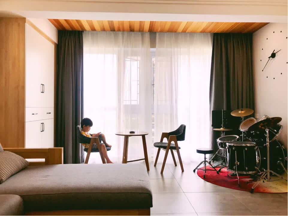 架子鼓放卧室影响风水吗(打架子鼓会不会影响听力)