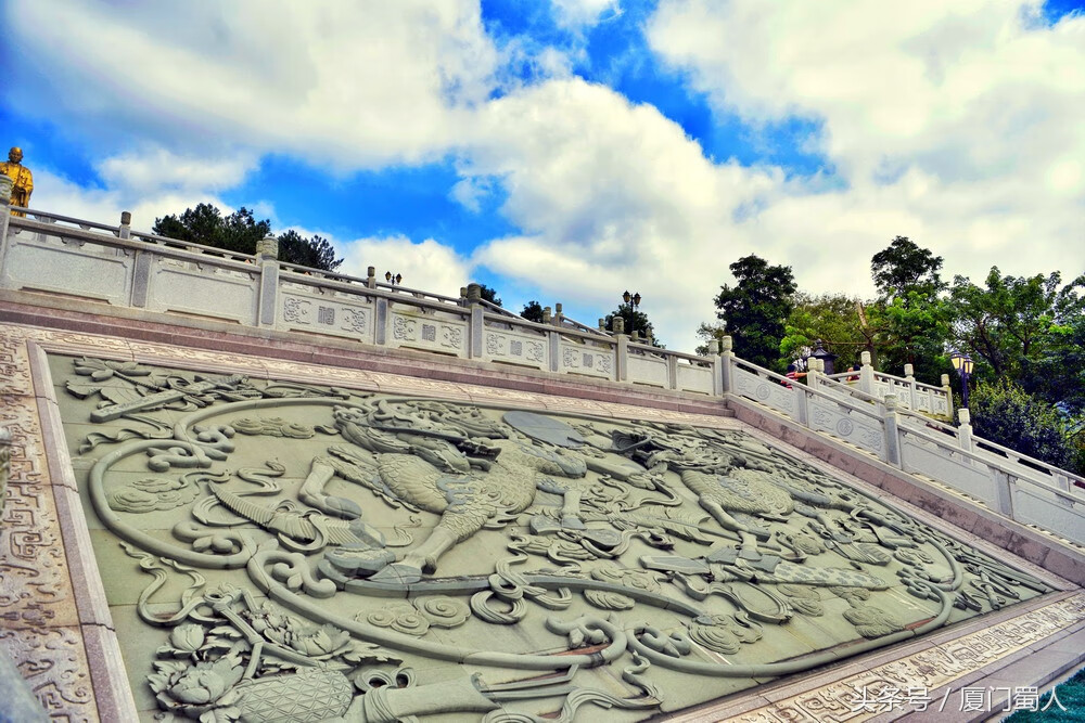 麒麟台转经桶,福,禄,寿,财,你上去转一下,正对你停在做么位置上,就会