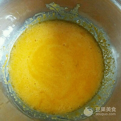 电饭锅做蛋糕的方法(电饭煲如何做蛋糕 家用)