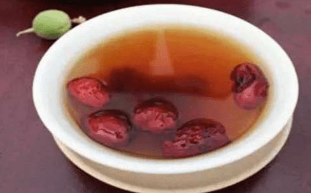 孕妇能喝柠檬蜂蜜水吗(孕妇可以每天喝柠檬水吗)