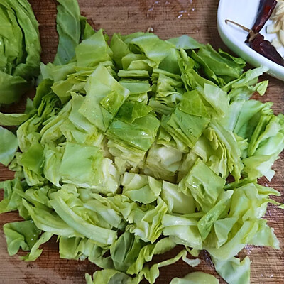 卷心菜的做法步骤(卷心菜怎么做好吃)