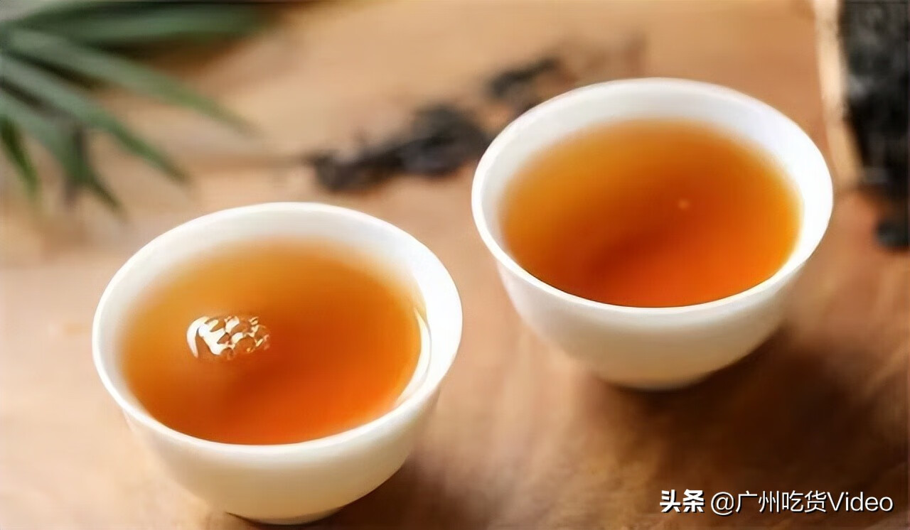 沏茶叶的最佳水温是多少度(各种茶叶泡茶的水温)