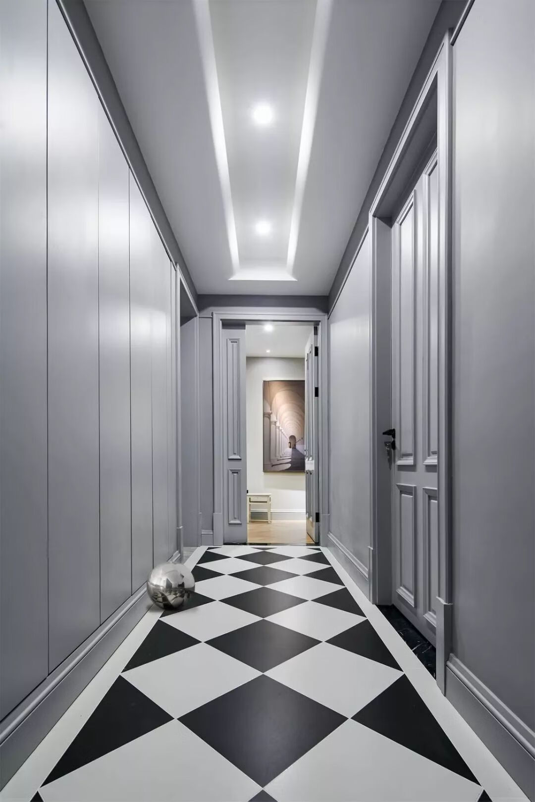 走廊尽头就是房间门,怎么改好?-百科学社