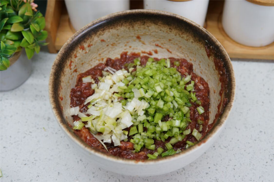 牛肉馅饺子的做法大全(牛肉饺子馅的做法大全)