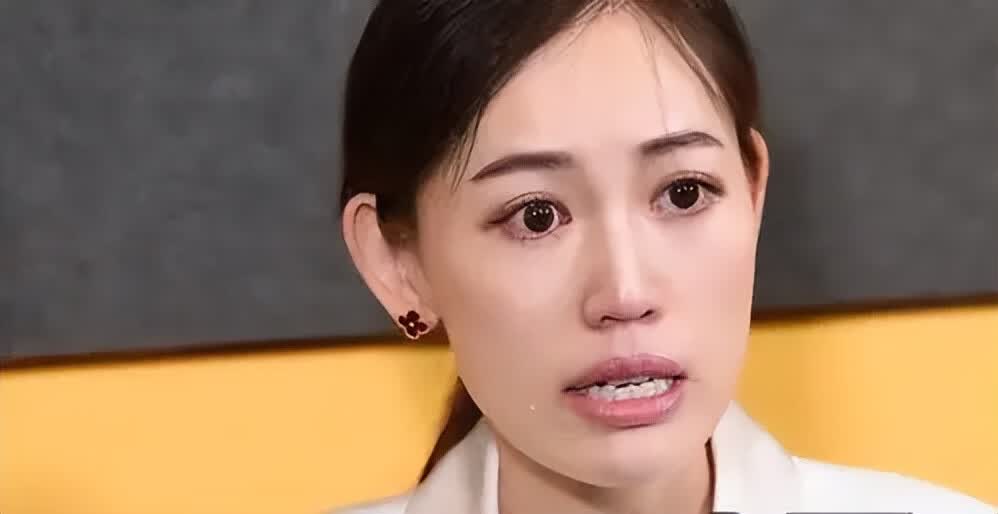 2015年,王宝强补位参加第三季《爸爸去哪儿》,马蓉也跟着上了节目