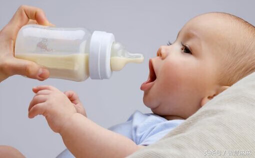 宝宝经常换奶粉好不好(经常换奶粉好吗)