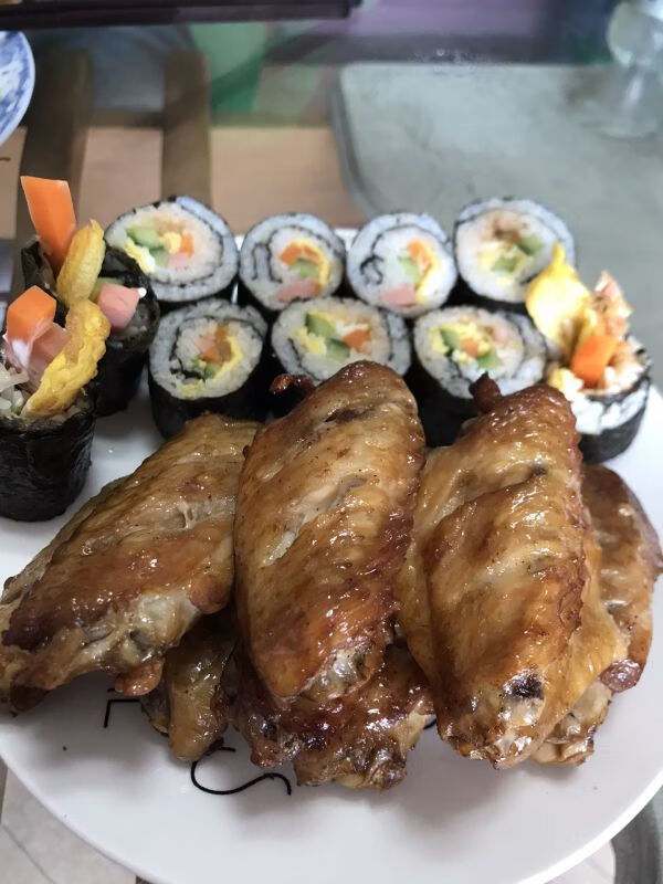 做寿司的材料和工具(寿司需要什么材料)