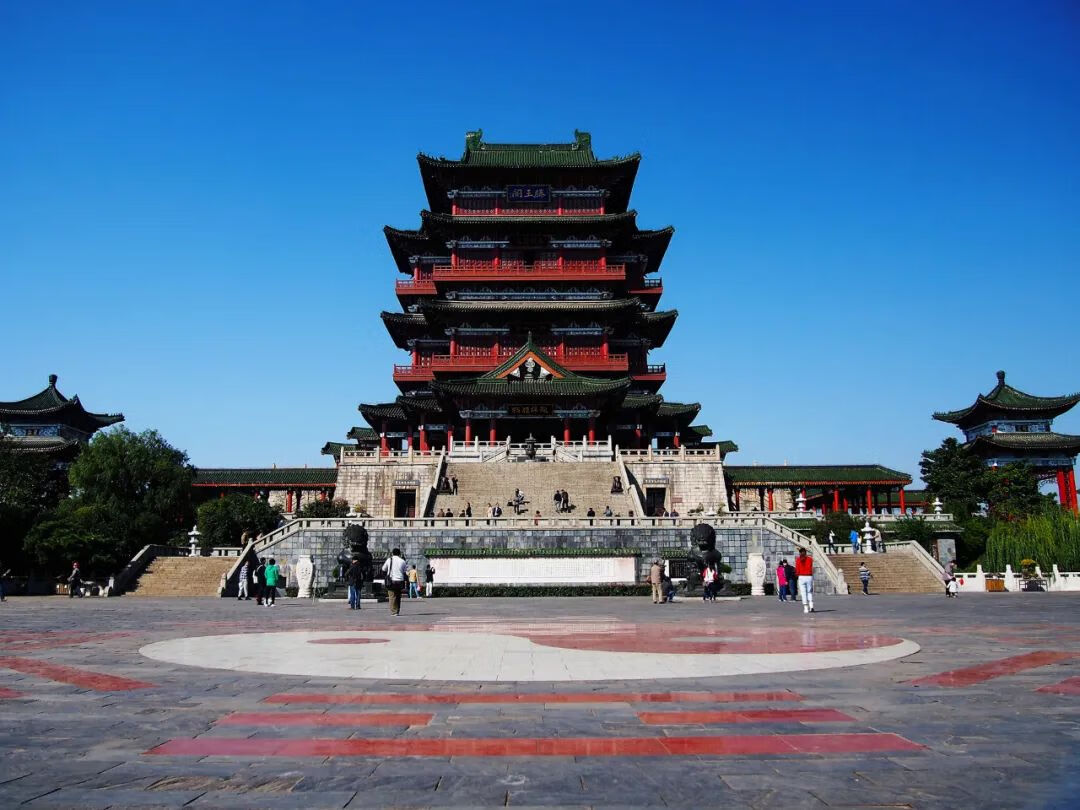 寒假适合去哪里旅游(寒假适合旅游的地方有哪些)