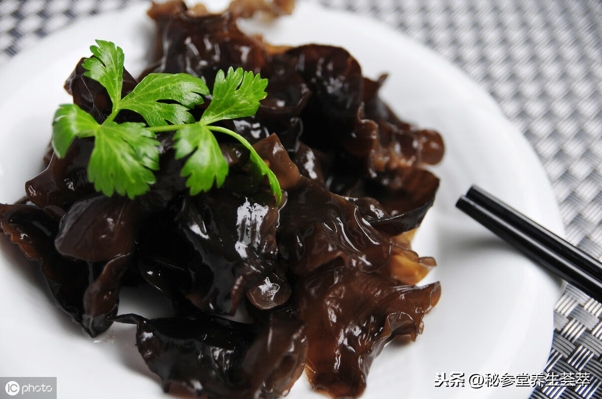 吃什么补铁元素(补铁的食物第一名)