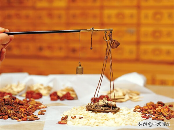 葛根粉吃多久可以丰胸(葛根粉吃多久丰胸)