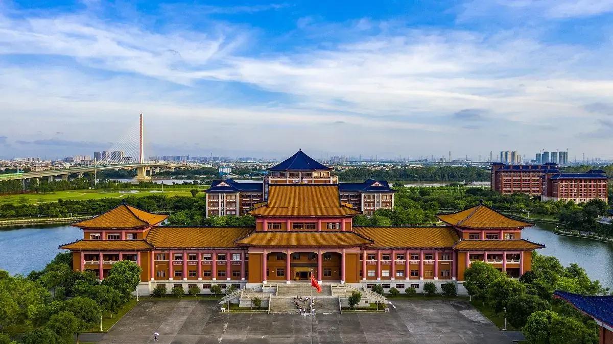 广东医学院研究生学院(广东医科大学研究生院在哪)