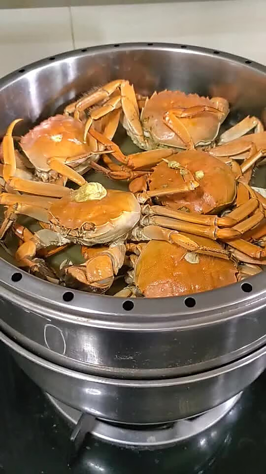 蒸螃蟹多长时间啊(螃蟹蒸多久才好吃)