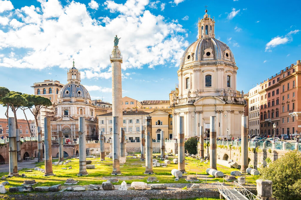 欧式建筑罗马柱(门口罗马柱风水)