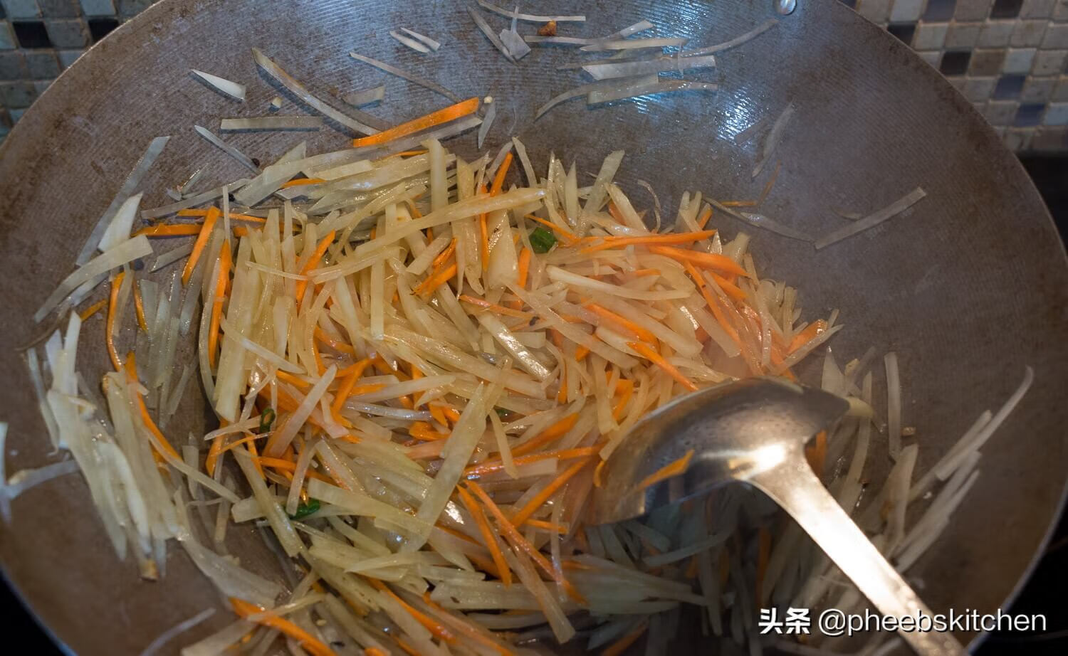 酸辣土豆丝是哪里的菜(酸辣土豆丝属于什么菜)