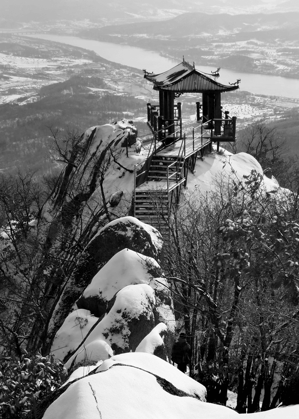 风水朱雀山图片(吉林市朱雀山位置)