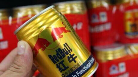 红牛喝多了会怎样(红牛喝多了对身体有什么影响)