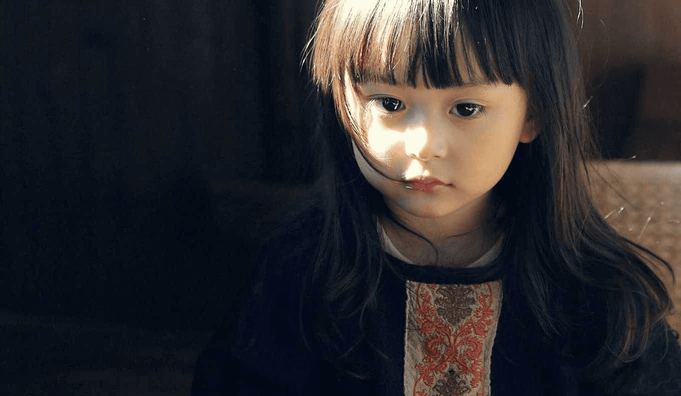 轻微近视眼怎么办(近视眼是怎么造成的)