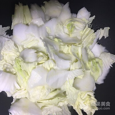 醋溜白菜怎么做呢(醋溜白菜怎么炒)