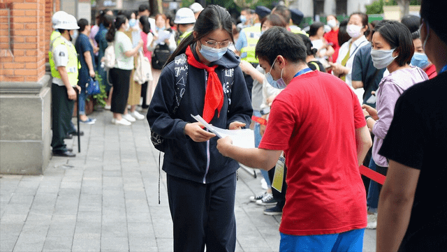 2021年中考最低几分能考上高中(中考最低多少分才能考上高中)