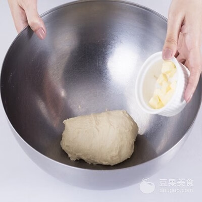 甜甜圈的做法和配方(甜甜圈的做法步骤)