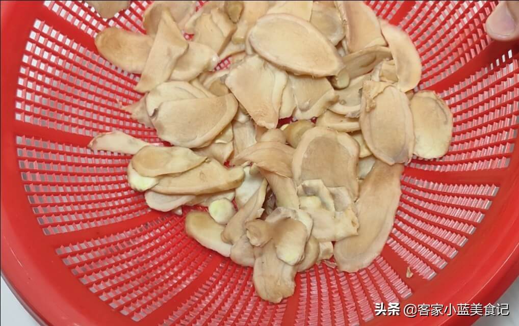 陈醋泡姜的正确做法(老陈醋泡姜)