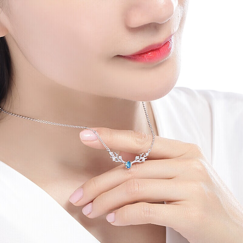 沫兰 S925银时尚麋鹿项链